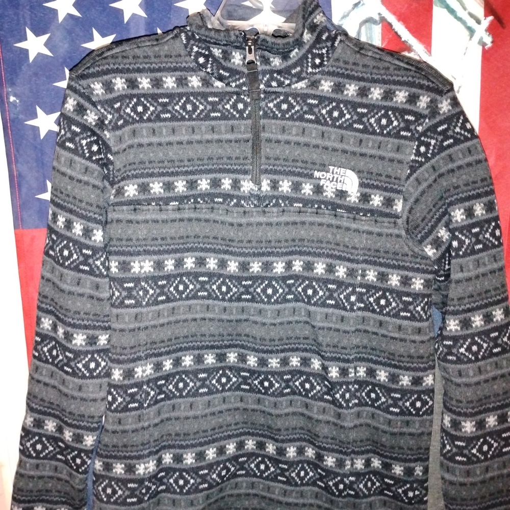 The North Face Men's Black Patterned Sweater